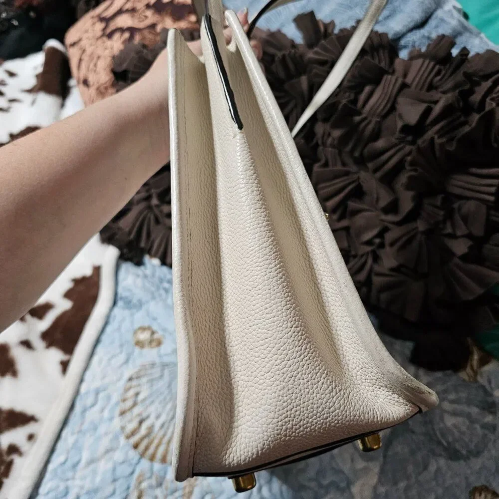 Coach Tyler Carryall With Pins Tote Puse Shoulder bag In Chalk Pebbled Leather